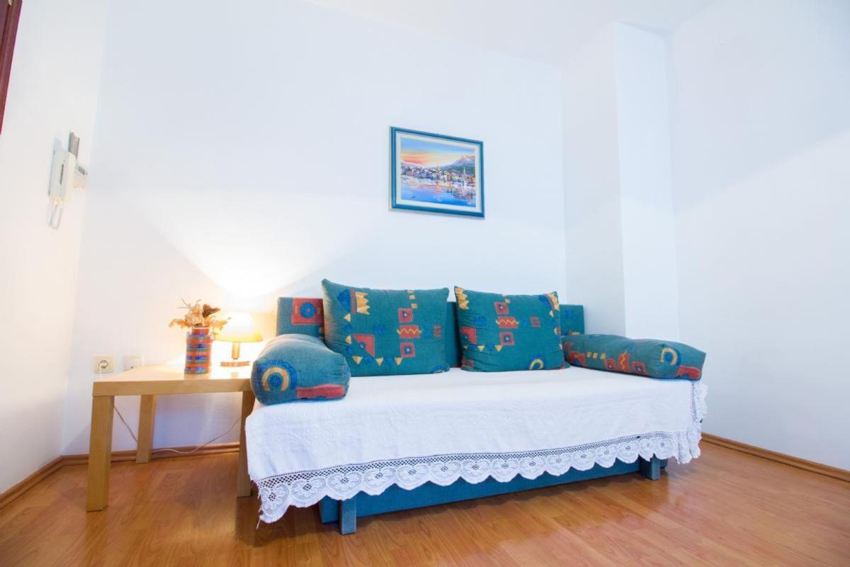 Zoro Apartment บัชกา ภายนอก รูปภาพ